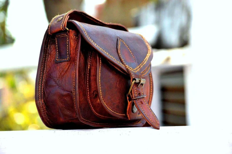 Classic Leather Shoulder Bag for Women Crossbody Purse