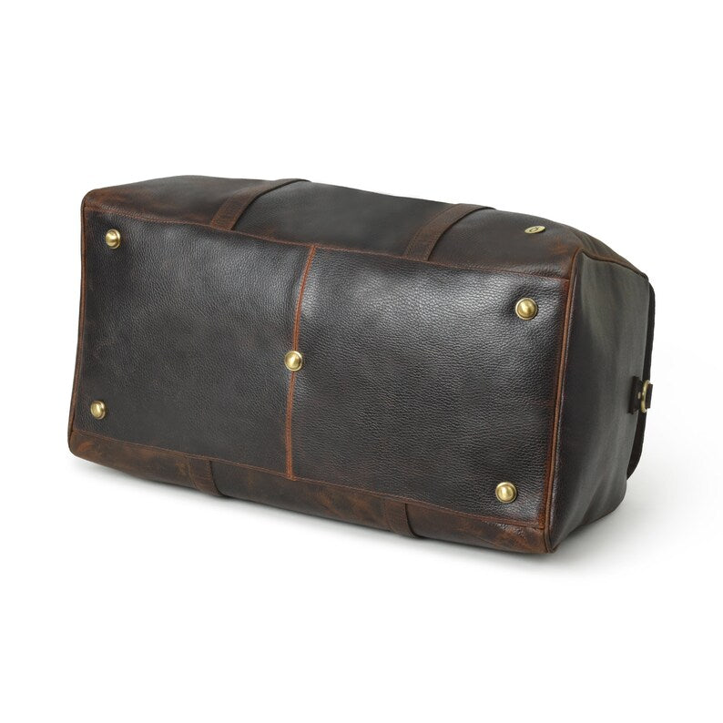 Full-Grain Leather Duffle – Timeless & Long-Lasting