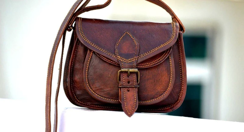 Classic Leather Shoulder Bag for Women Crossbody Purse