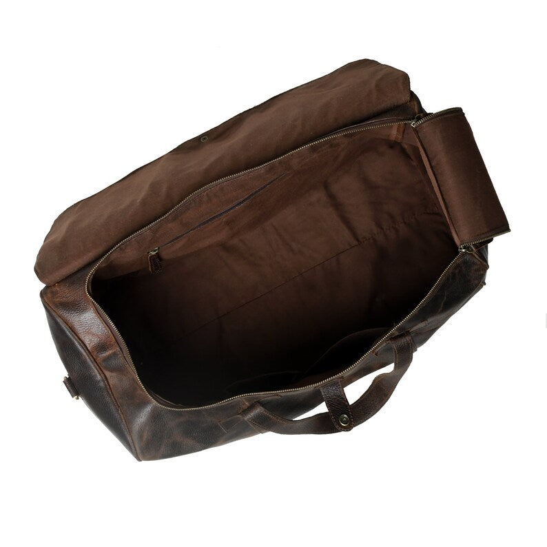 Full-Grain Leather Duffle – Timeless & Long-Lasting