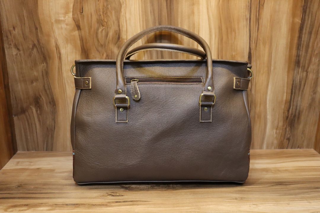 Western Aztec Leather Duffle Bag – Vintage Southwest Travel Style