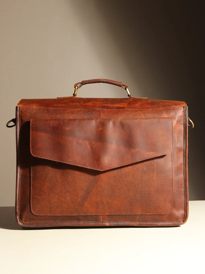 Retro Leather Courier Bag – Distressed Finish for Timeless Style