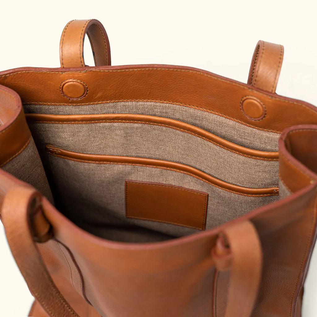 Elegant Everyday Tote – Full-Grain Leather Craftsmanship