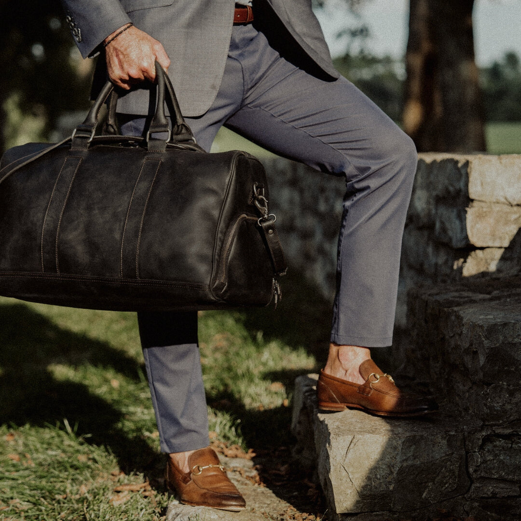 Premium Genuine Leather Duffle Bag – Timeless Travel Companion