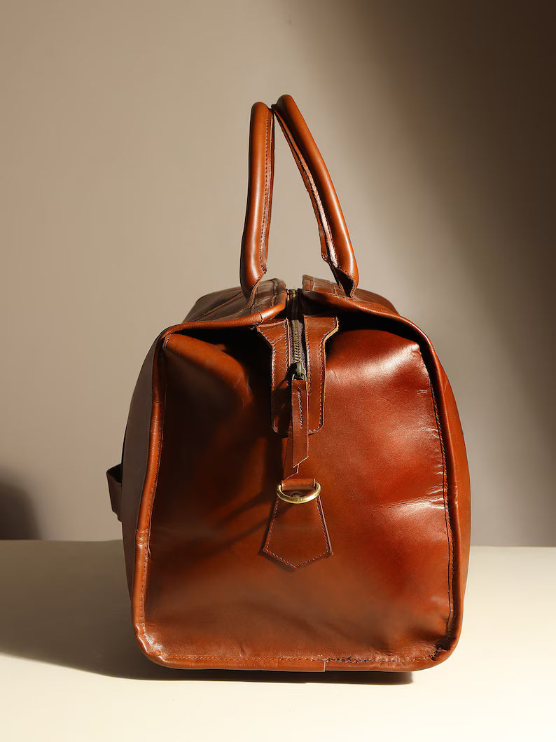 Men’s Leather Travel Duffle Bag – Elegant & Durable