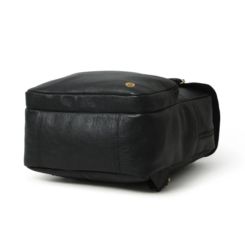 Genuine Leather Backpack – Timeless Elegance for Everyday Use