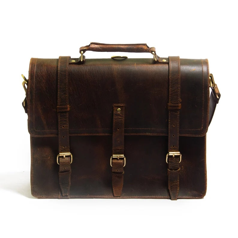 Executive Leather Messenger – Polished Bag for Work & Travel