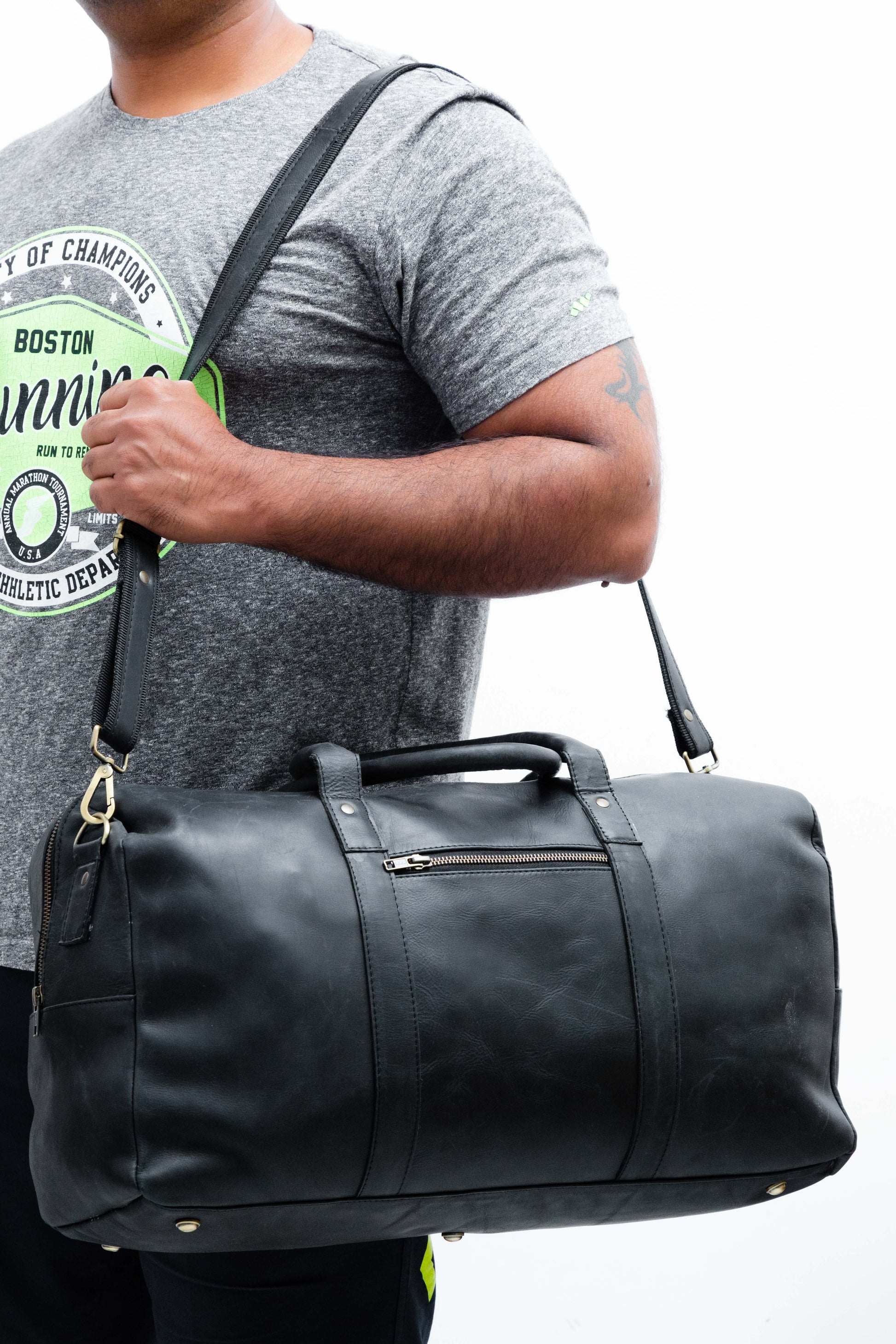 Men’s Leather Duffle Bag – Full Grain, Stylish, Durable