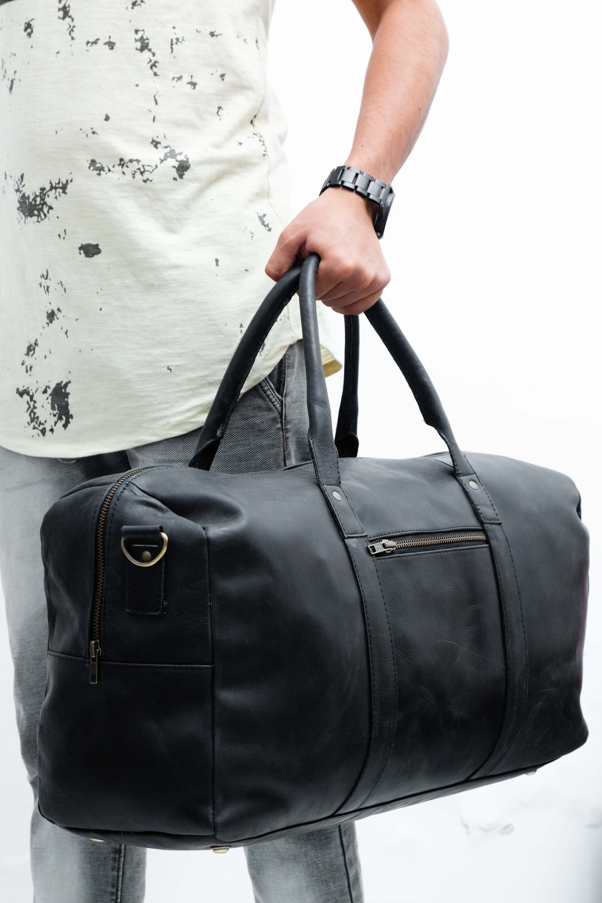 Men’s Leather Duffle Bag – Full Grain, Stylish, Durable
