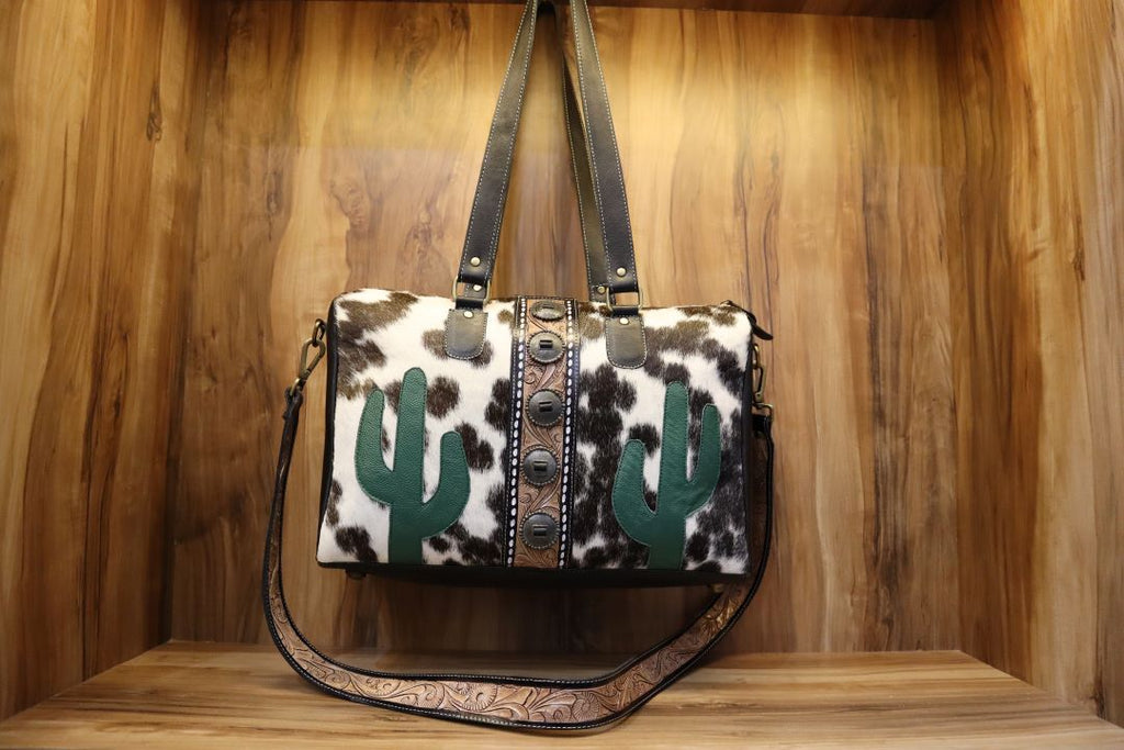 Cowhide Leather Duffle Bag – Hair-On Western Weekender