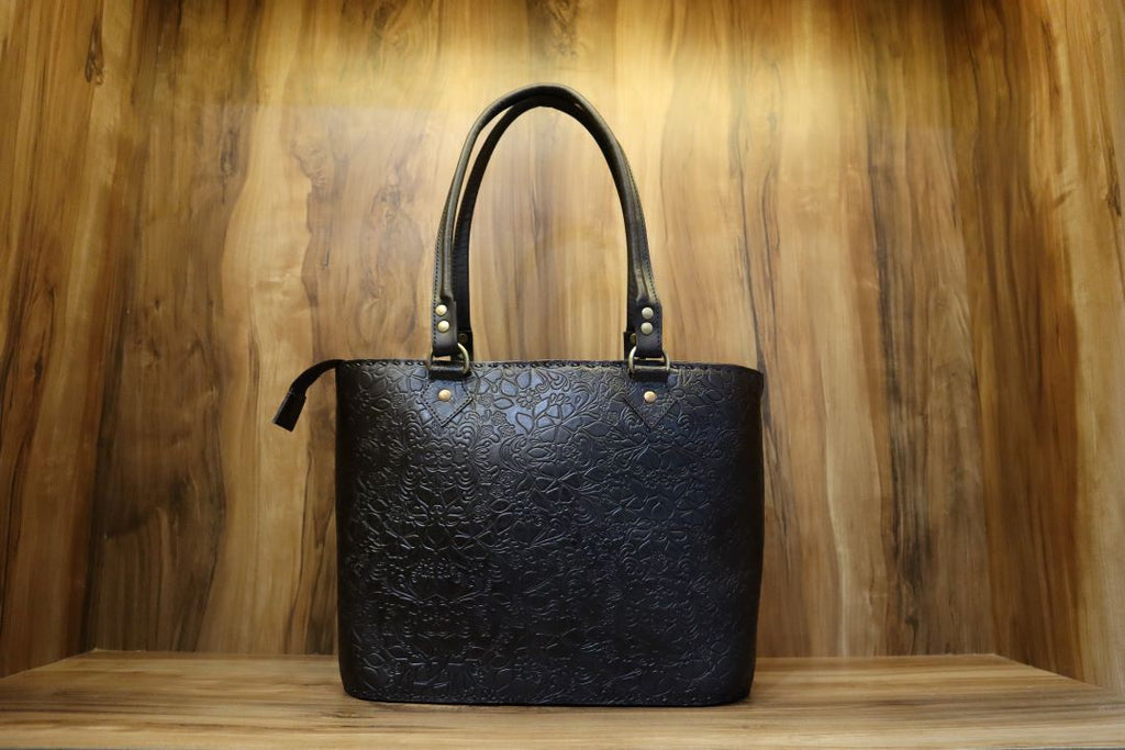 Genuine Leather Tote Bag – Timeless Everyday Carryall