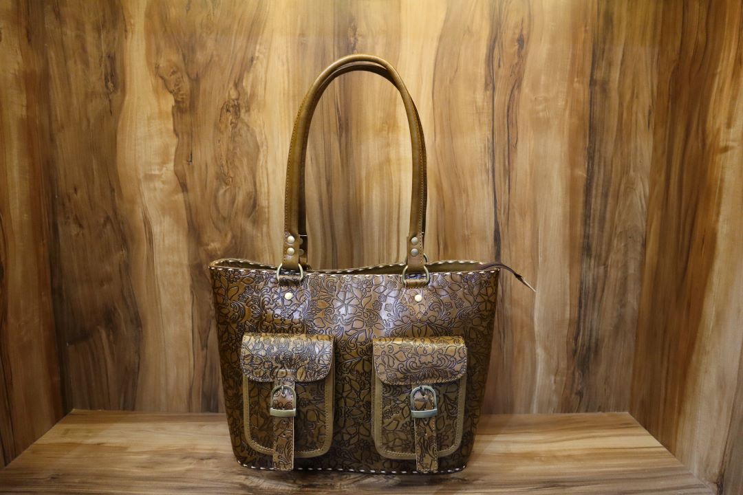 Designer Leather Tote Bag – Premium Craftsmanship