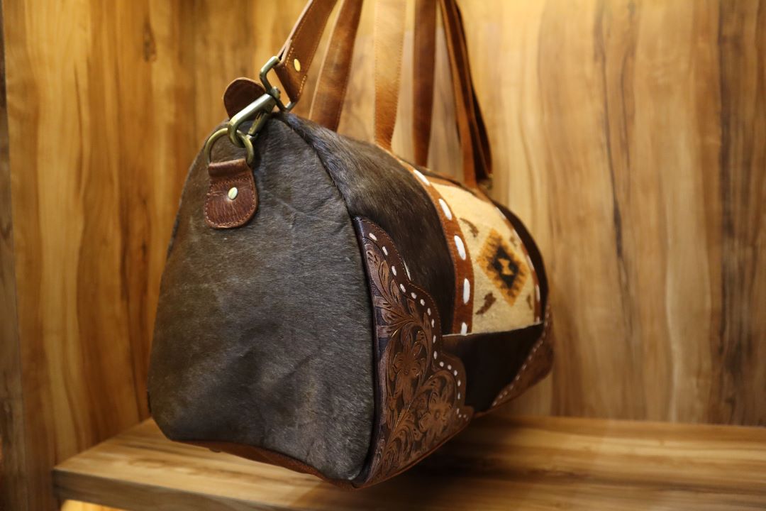Premium Saddle Leather Duffle – Western Travel Gear