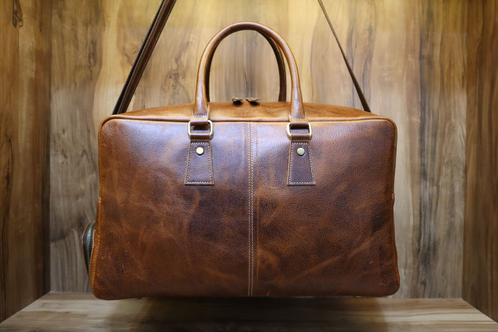 Handmade Leather Overnight Bag – Timeless & Elegant