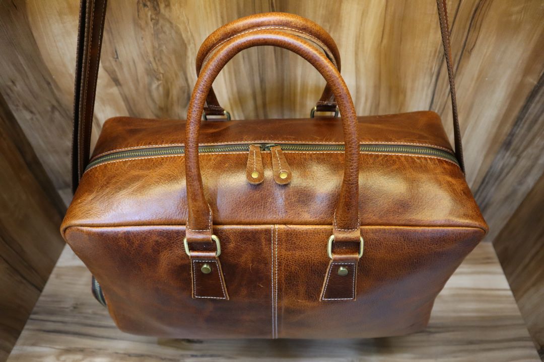 Handmade Leather Overnight Bag – Timeless & Elegant
